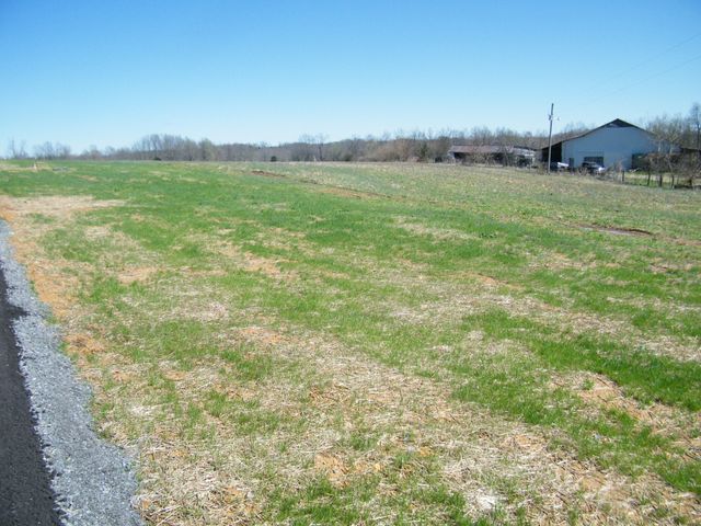 120 Daniel Lane, Westmoreland, TN 37186