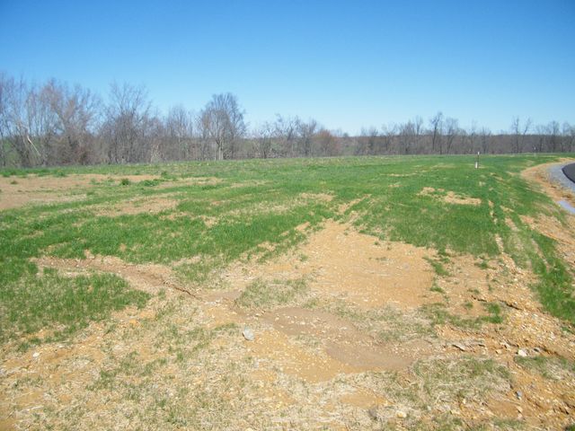 120 Daniel Lane, Westmoreland, TN 37186