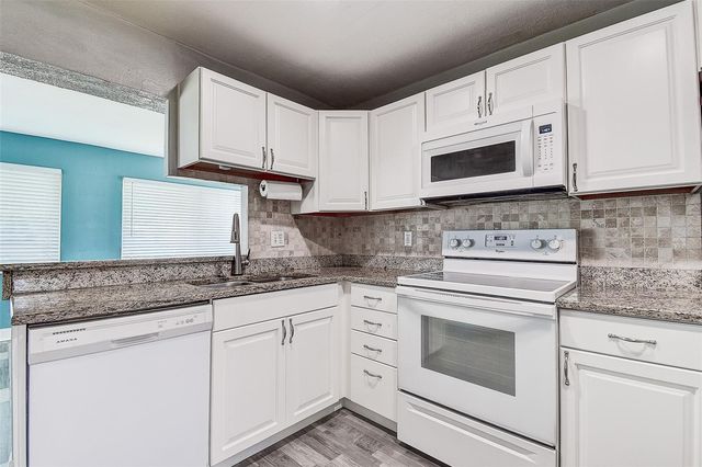 14131 89TH AVENUE, Seminole, FL 33776