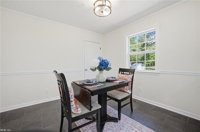 8157 Glass RD, Hayes, VA 23072