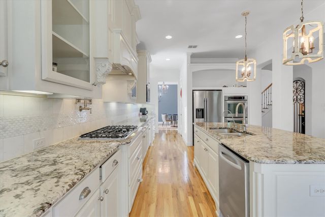 605 Royal Glen Drive, Murphy, TX 75094