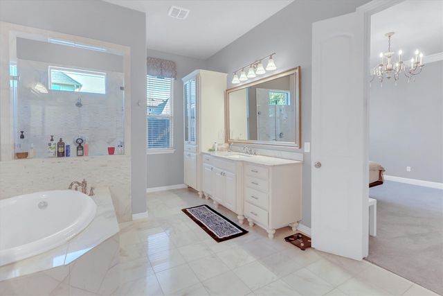 605 Royal Glen Drive, Murphy, TX 75094