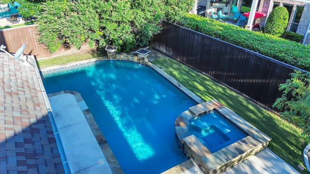605 Royal Glen Drive, Murphy, TX 75094