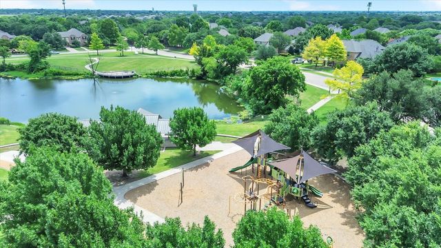 605 Royal Glen Drive, Murphy, TX 75094