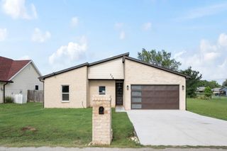 228 E Windjammer Road, Gun Barrel City, TX 75156