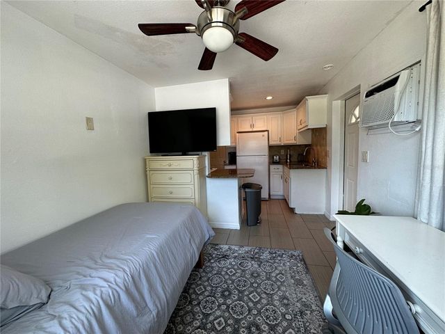 9372 88TH WAY, Seminole, FL 33777