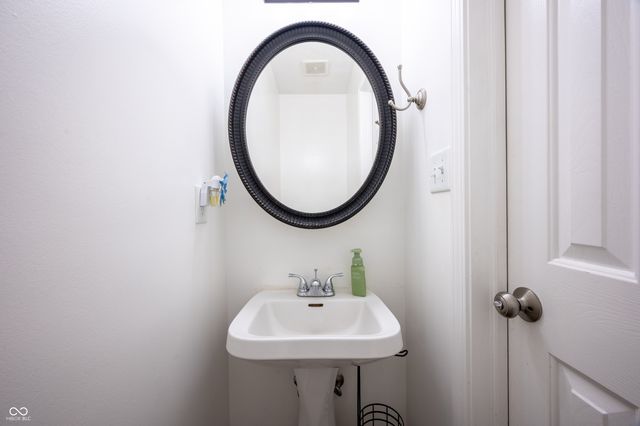 6628 Dunsdin Drive, Plainfield, IN 46168