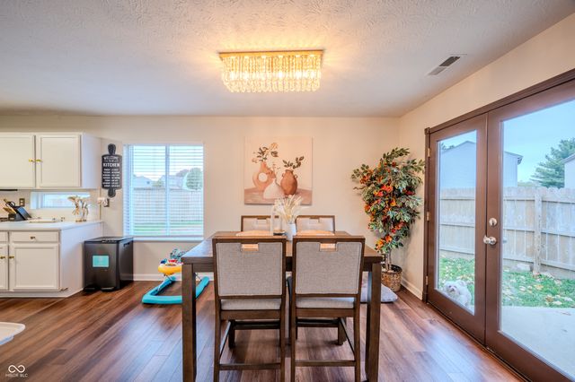 6628 Dunsdin Drive, Plainfield, IN 46168