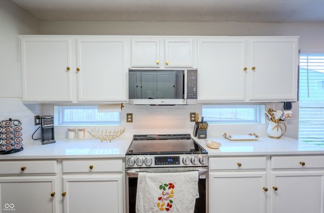 6628 Dunsdin Drive, Plainfield, IN 46168