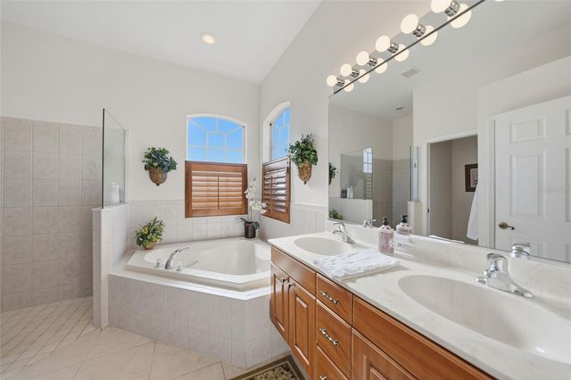 1923 COCONUT PALM CIRCLE, North Port, FL 34288