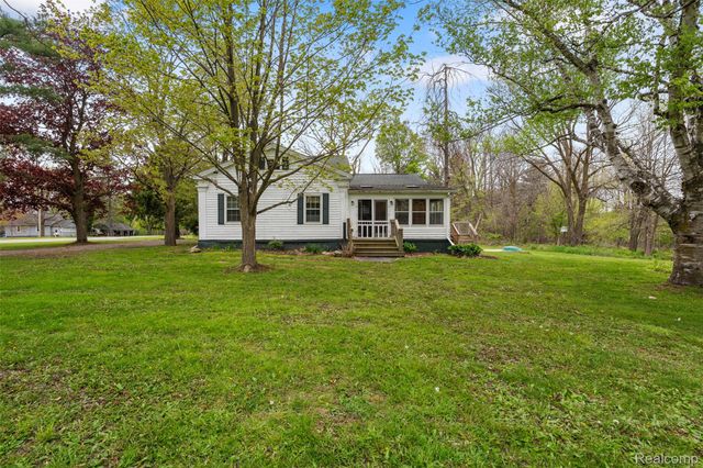 1775 Imlay City Road, Lapeer Township, MI 48446