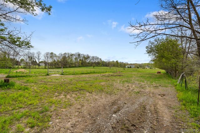 1775 Imlay City Road, Lapeer Township, MI 48446