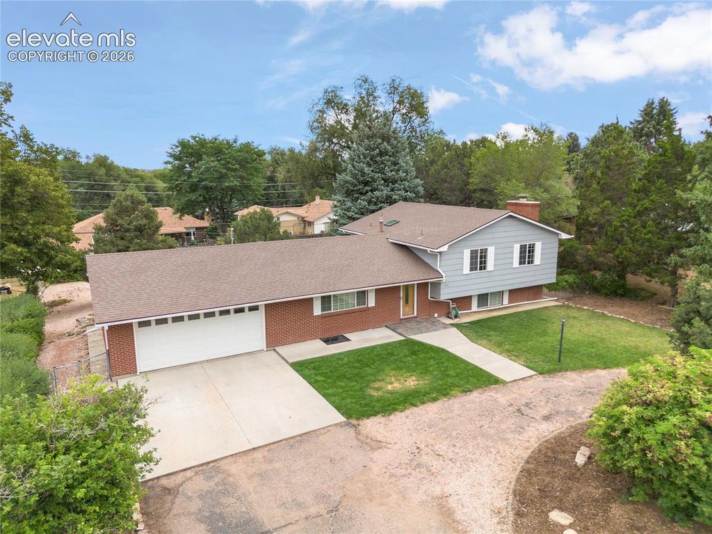 211 Westcott Avenue, Colorado Springs, CO 80906 — exterior