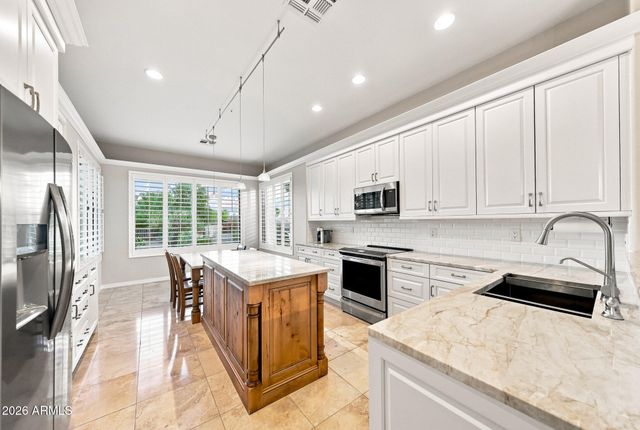 14644 N GREENHURST Avenue, Fountain Hills, AZ 85268