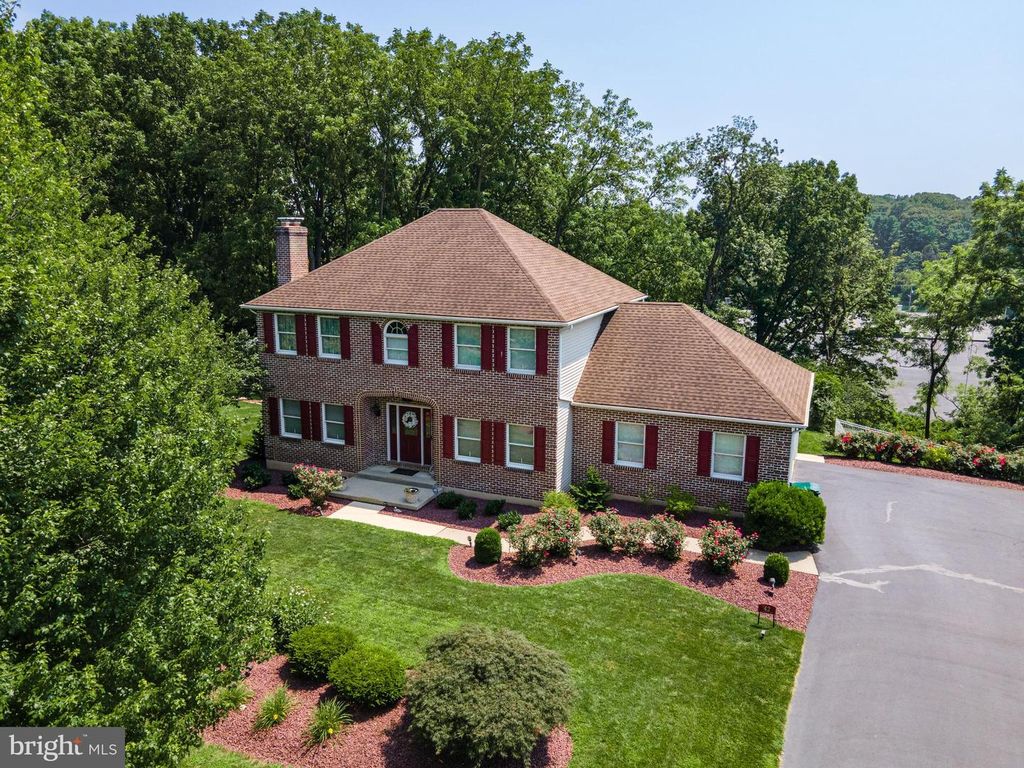 42 CLAIRMONT AVE, Easton, PA 18045