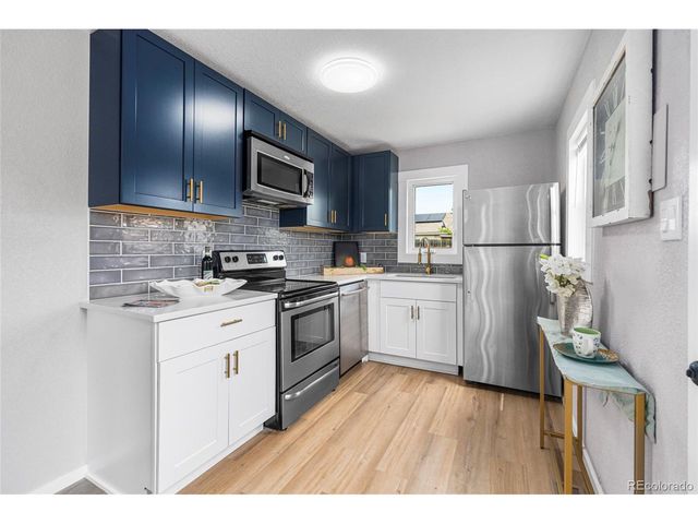 6980 Niagara St, Commerce City, CO 80022