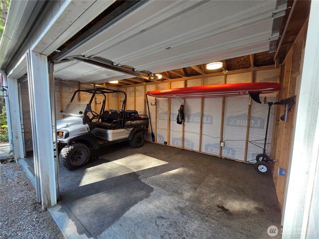 811 N Potlatch Drive, Hoodsport, WA 98548