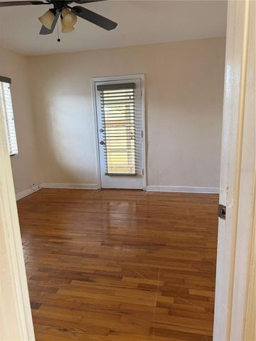 3255 18TH STREET N, St Petersburg, FL 33713