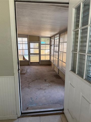 3255 18TH STREET N, St Petersburg, FL 33713
