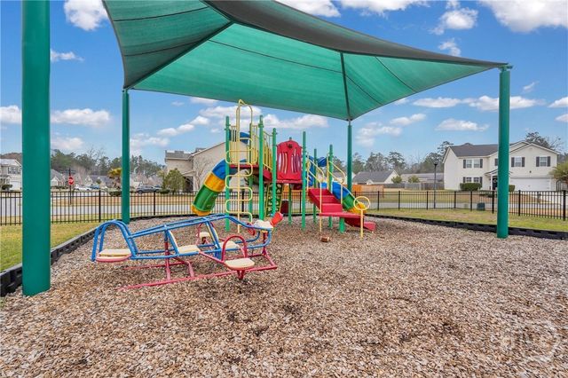 139 Chapel Lake S, Savannah, GA 31419