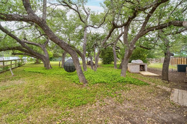 9104 Elm Creek CV, Austin, TX 78736