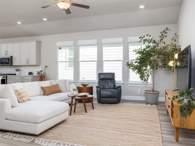 167 Victoria Peak LOOP, Dripping Springs, TX 78620