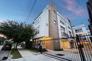 2110 Genesee Street, Houston, TX 77006