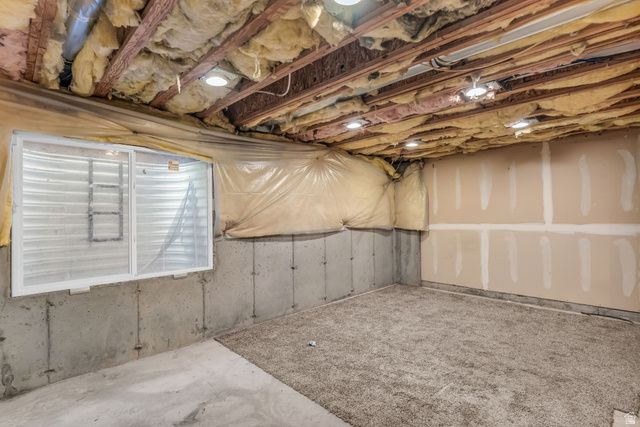 10782 S WYNGATE PARK DR, South Jordan, UT 84095