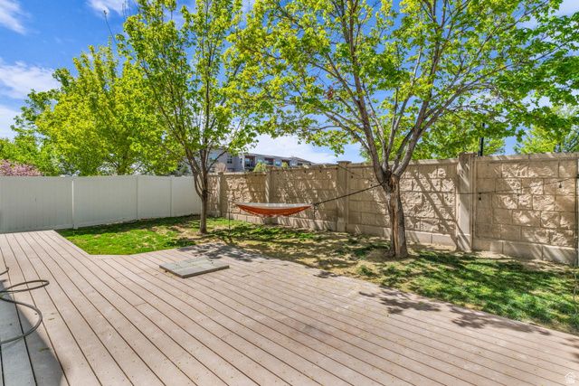 10782 S WYNGATE PARK DR, South Jordan, UT 84095