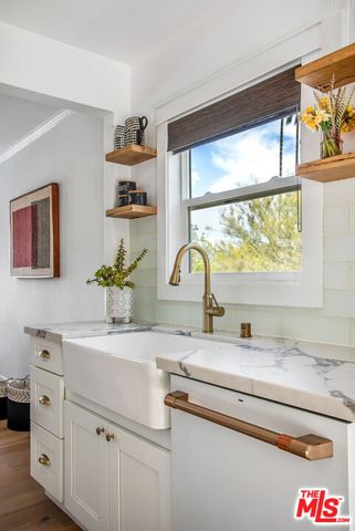 12248 Laurel Terrace Drive, Studio City, CA 91604