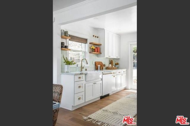 12248 Laurel Terrace Drive, Studio City, CA 91604