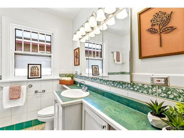 2660 Meade St, Denver, CO 80211