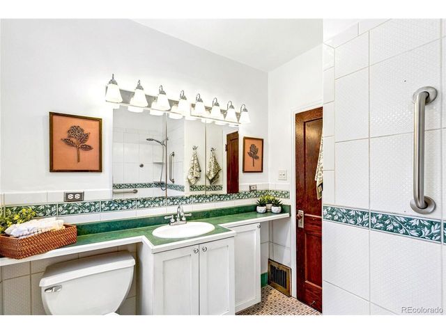 2660 Meade St, Denver, CO 80211