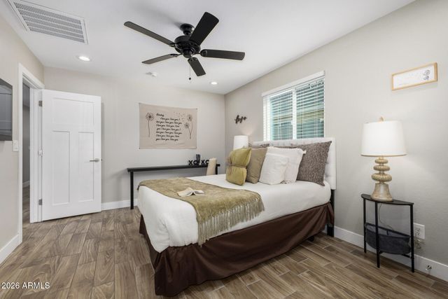 5714 S 12TH Lane, Phoenix, AZ 85041