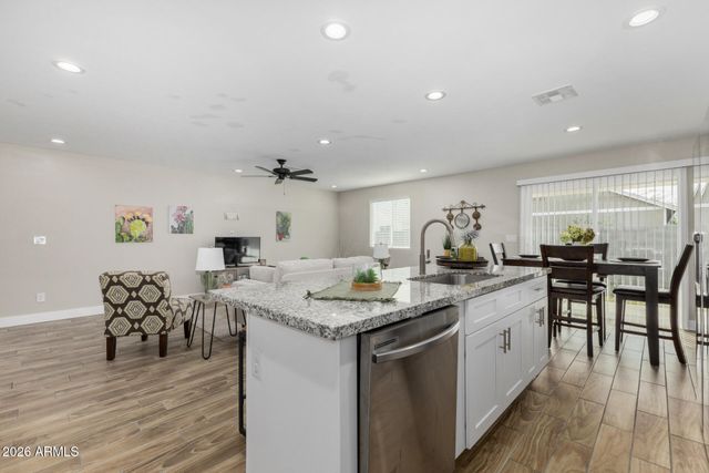 5714 S 12TH Lane, Phoenix, AZ 85041