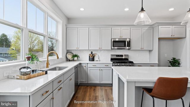 110 COPPER RIDGE DR, Newmanstown, PA 17073