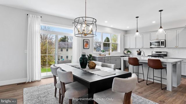 110 COPPER RIDGE DR, Newmanstown, PA 17073