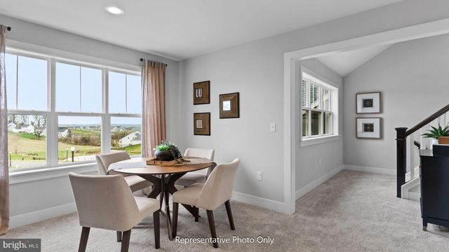 110 COPPER RIDGE DR, Newmanstown, PA 17073