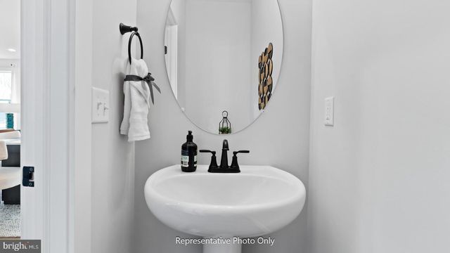 110 COPPER RIDGE DR, Newmanstown, PA 17073