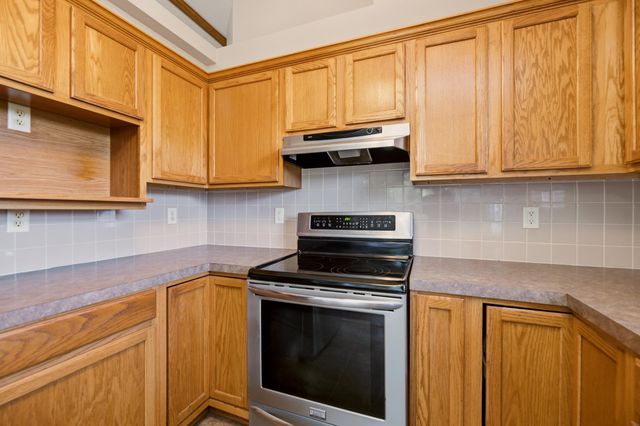 2510 S Cooper St, Wichita, KS 67210