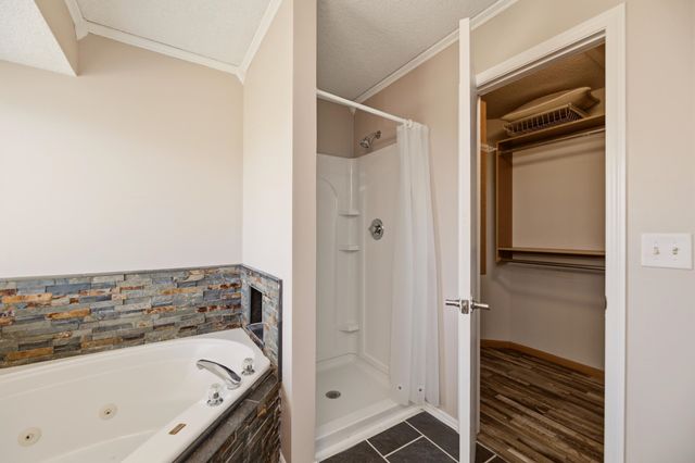 2510 S Cooper St, Wichita, KS 67210