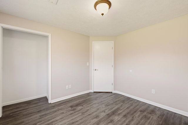 2510 S Cooper St, Wichita, KS 67210