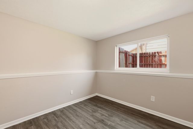 2510 S Cooper St, Wichita, KS 67210