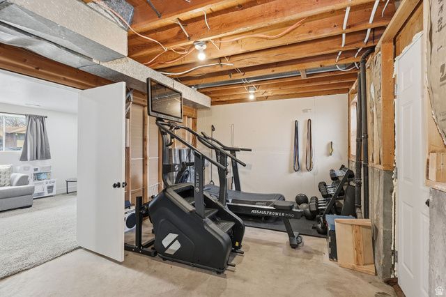 846 W 2600 N, Clinton, UT 84015