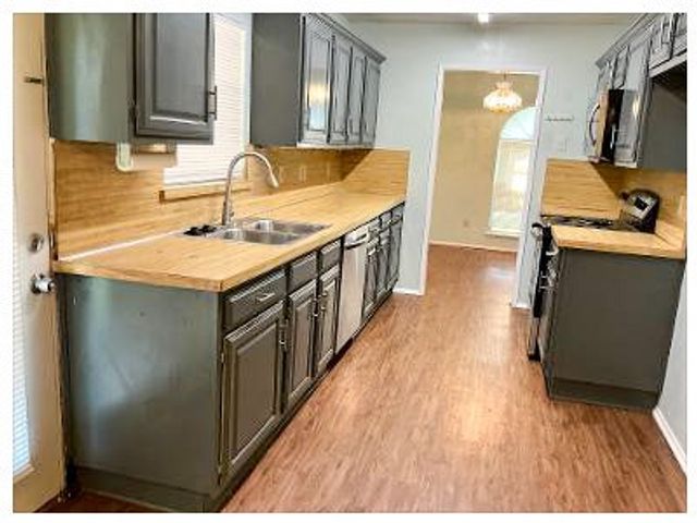 2833 Emberwood Drive, Garland, TX 75043
