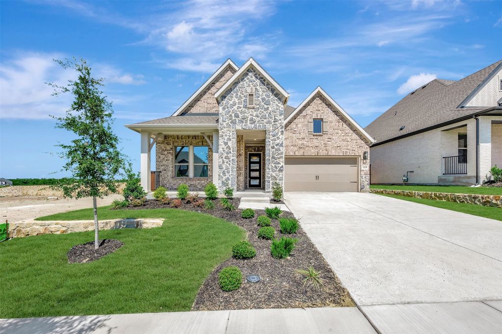 1419 Tenuta Drive, Fate, TX 75087