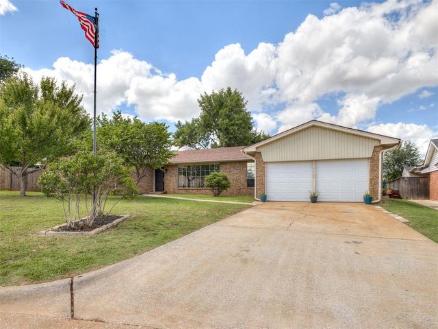 7329 Crown Point Road, Oklahoma City, OK 73132
