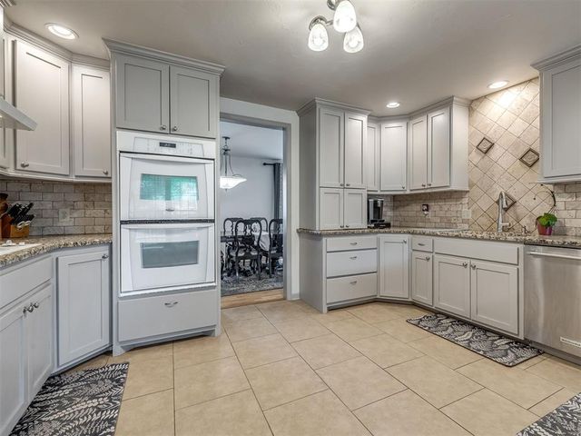 7329 Crown Point Road, Oklahoma City, OK 73132