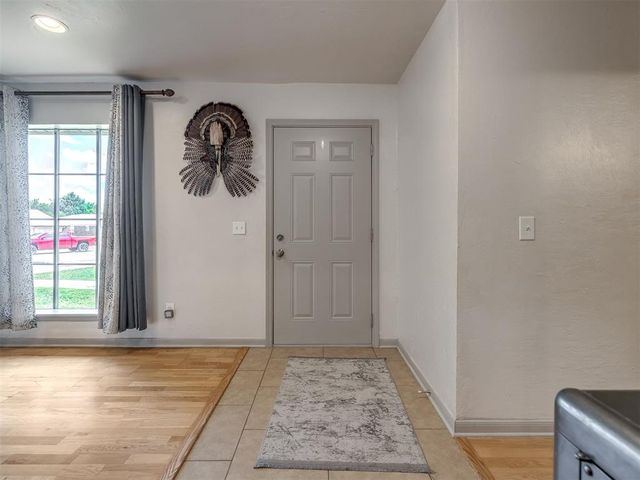7329 Crown Point Road, Oklahoma City, OK 73132