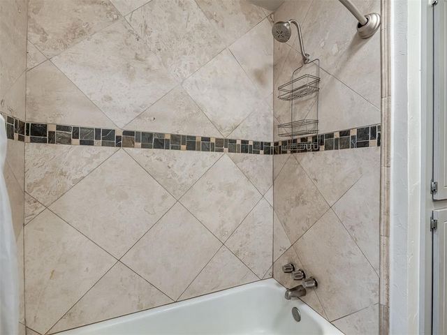 7329 Crown Point Road, Oklahoma City, OK 73132